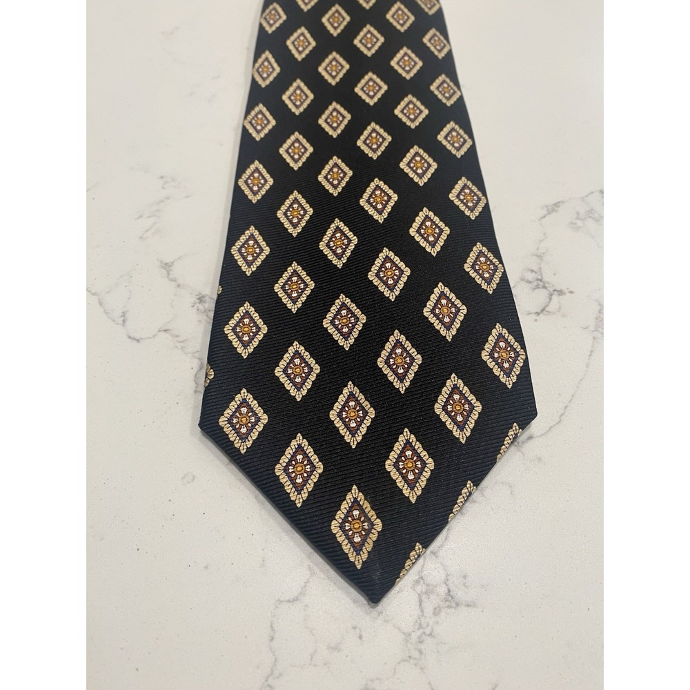 Jos. A. Bank 100% Silk Tie Black Gold Medallion Quiet Luxury Old Money Preppy